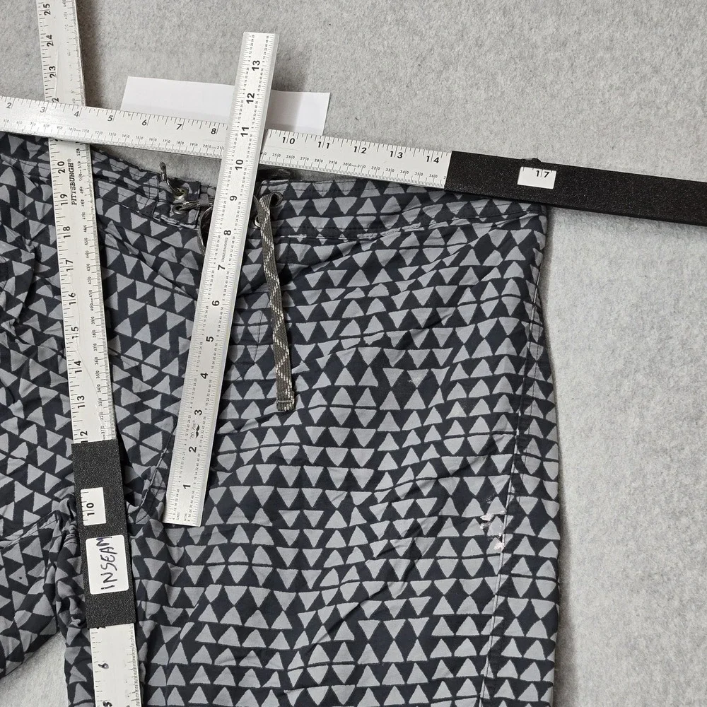 Patagonia Men Swimwear 34 Gray Geometric Board Shorts 10